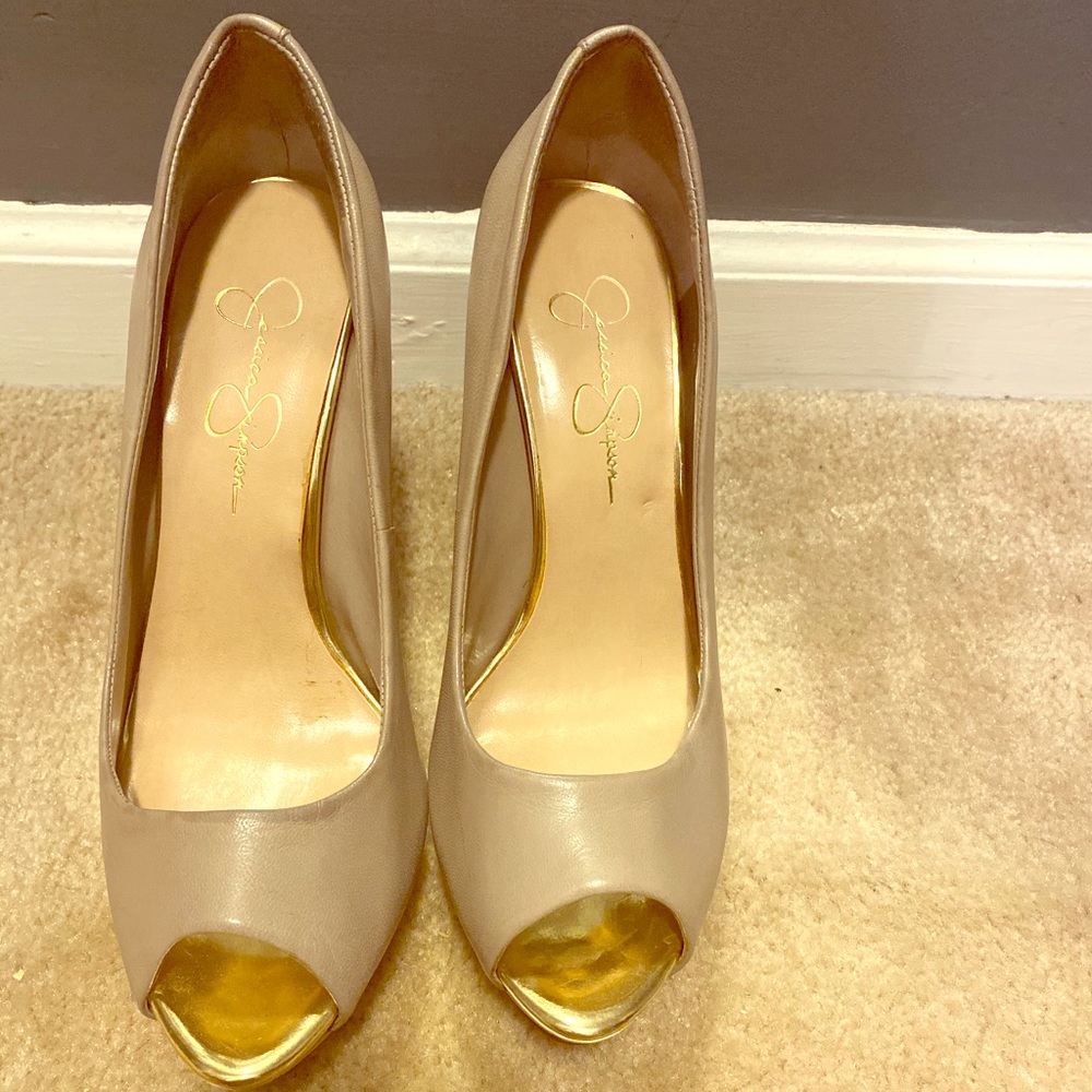 Jessica Simpson Light Grey Stilettos 9B